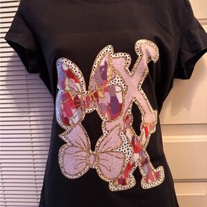 Chic Black Graphic Tee with Bow Design(Valentine's Day Design)